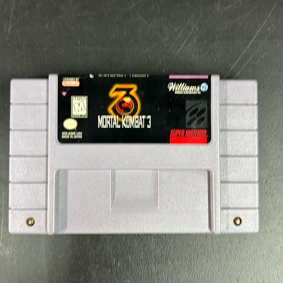 Mortal Kombat 3 Super Nintendo video game! - Picture 1 of 2